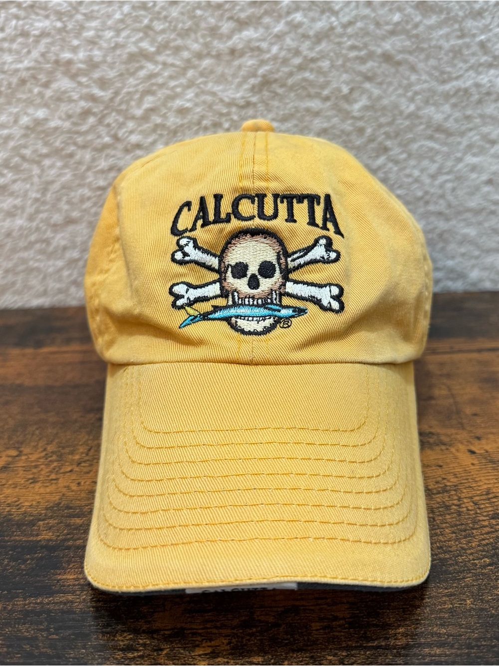 Calcutta Hat Cap Strap Back Yellow Skull Crossbones Fishing Outdoor Baseball